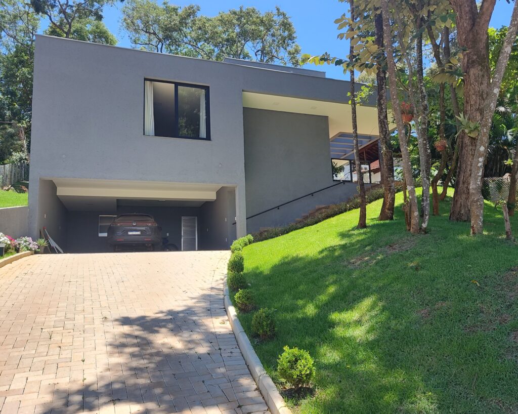 Casa com 3 quartos, espaço gourmet e vista