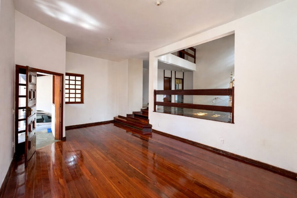 Casa à venda no Bairro Planalto, em Belo Horizonte/MG
