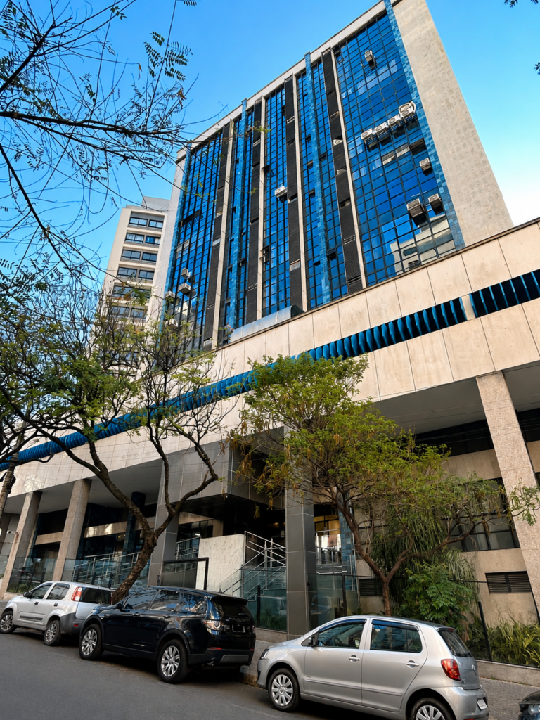 Sala comercial no Edifício Dulce Mourão, Santo Agostinho, Belo Horizonte/MG